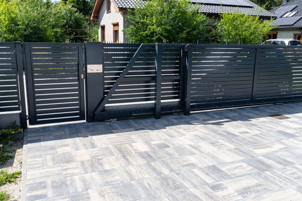 Best Decorative Driveway Pavers  in Mantachie, MS